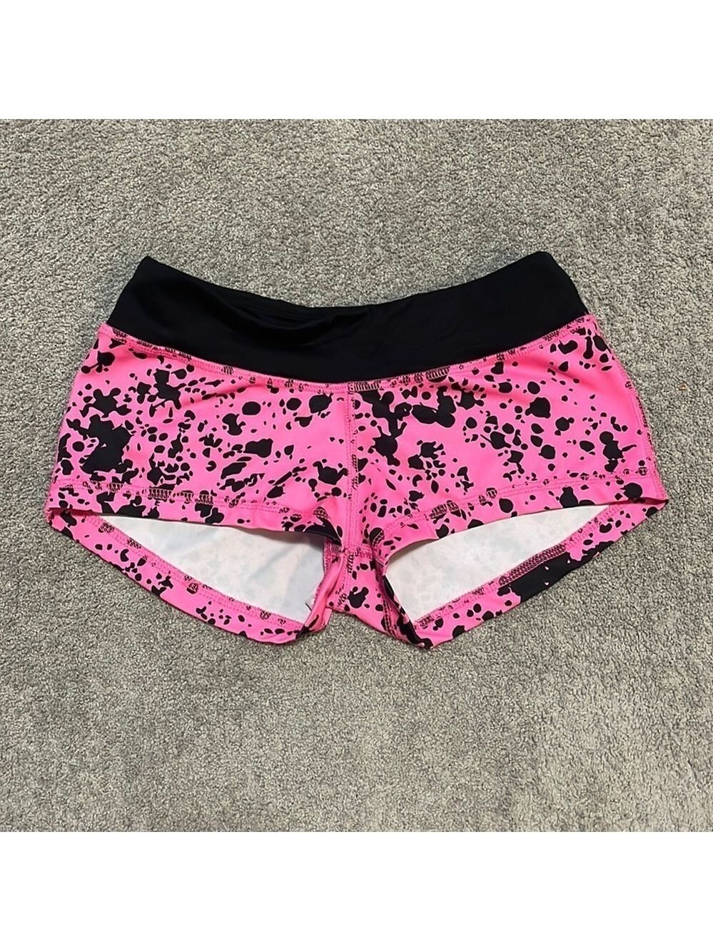 VGC Girls Black / Pink Triple Flip Bike Shorts - Size 5